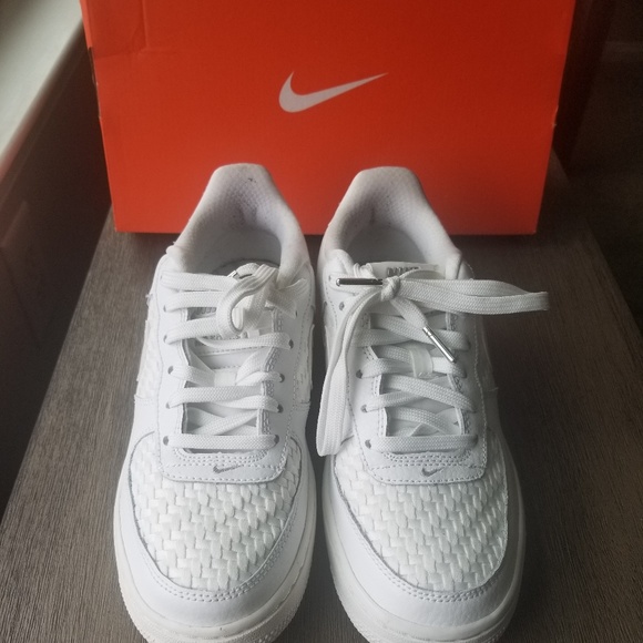 crispy white air force 1